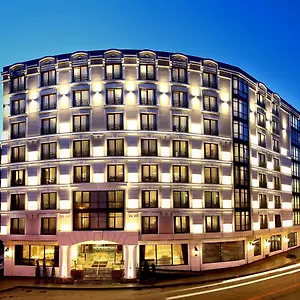 4* Hotel Dora